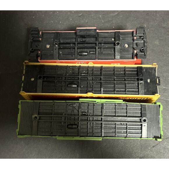 Berkshire Burlington Northern Boxcar ATSF Caboose Lot No Trucks Train HO Scale - Picture 8 of 8